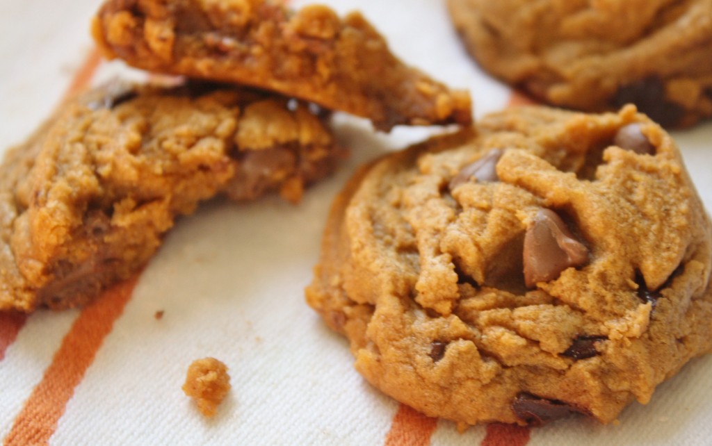pumpkin cookies with browned butter & choco chips